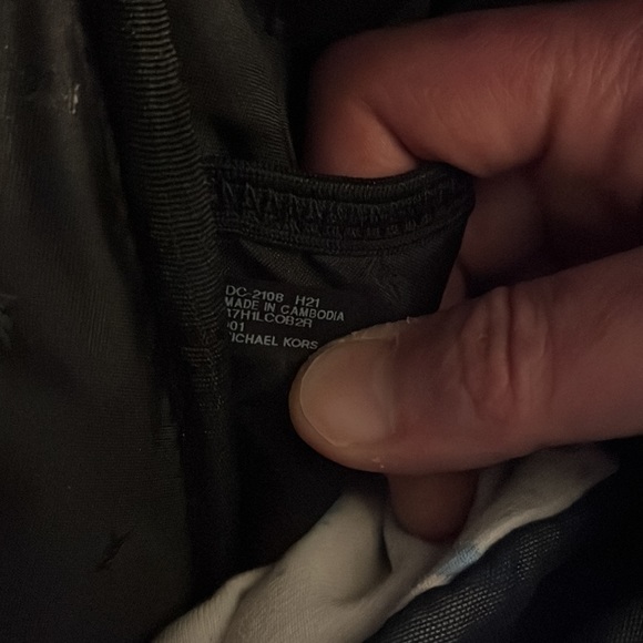 NWT authentic Michael Kors Limited edition collab red lightning,cooper graphic - Picture 5 of 6